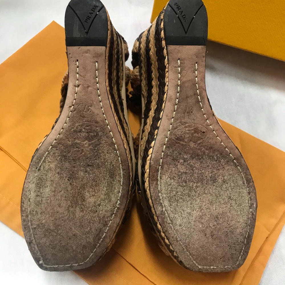 PRADA Brown Woven Leather Peep Toe Wedge Sandals - Picture 13 of 14
